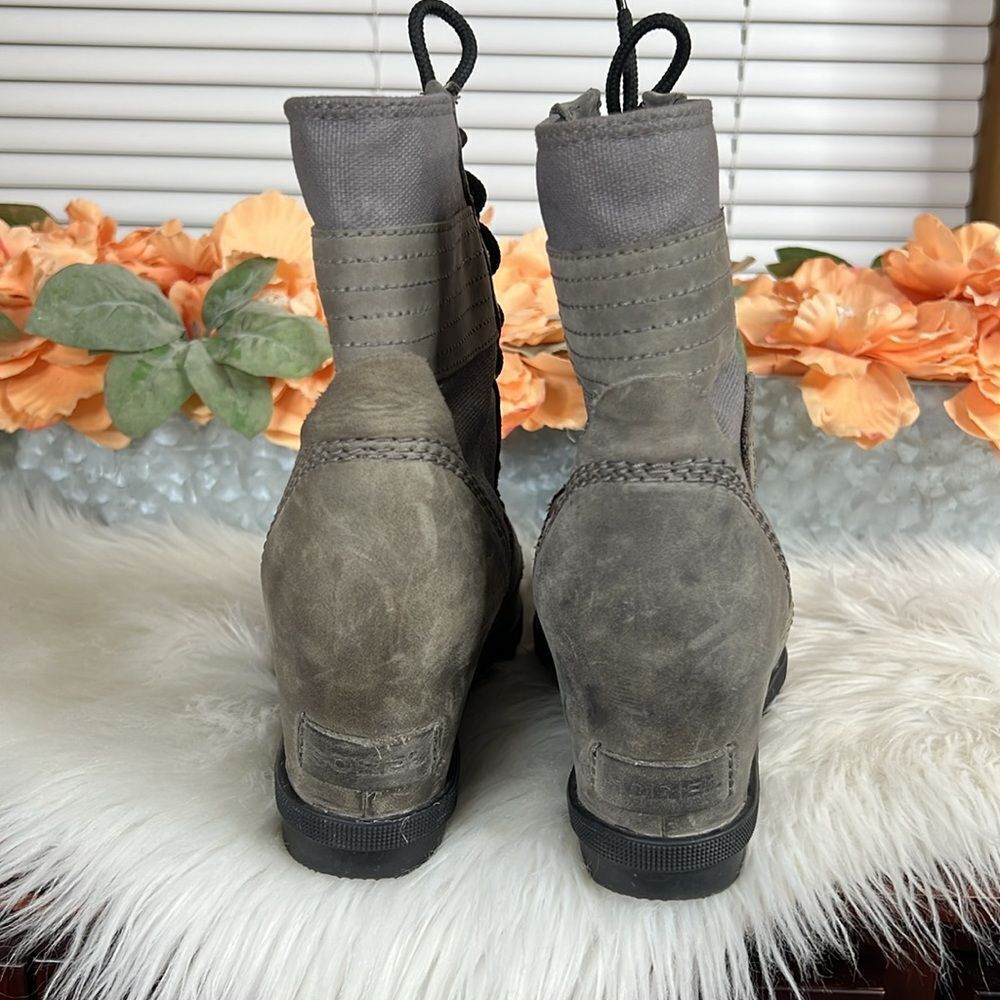 Sorel Lexi Leather Wedge Boot Size 8 - Picture 7 of 9